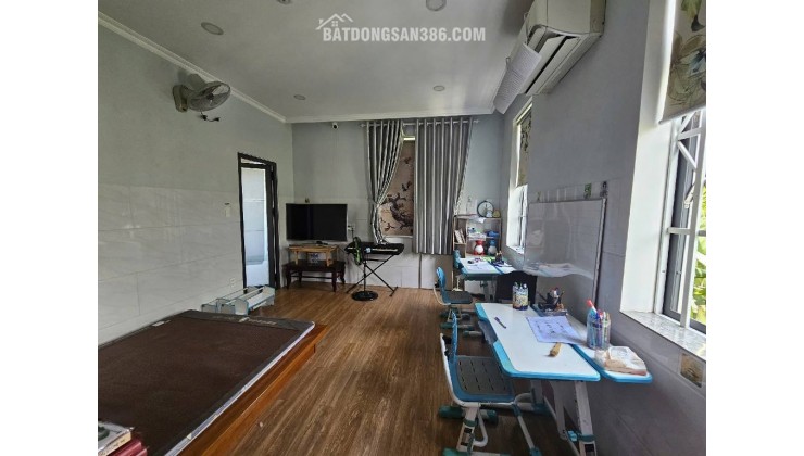 BÁN BIỆT THỰ NGAY GLOBAL CITY - TRUNG TÂM Q.9 - GIÁ 19.5 tỷ